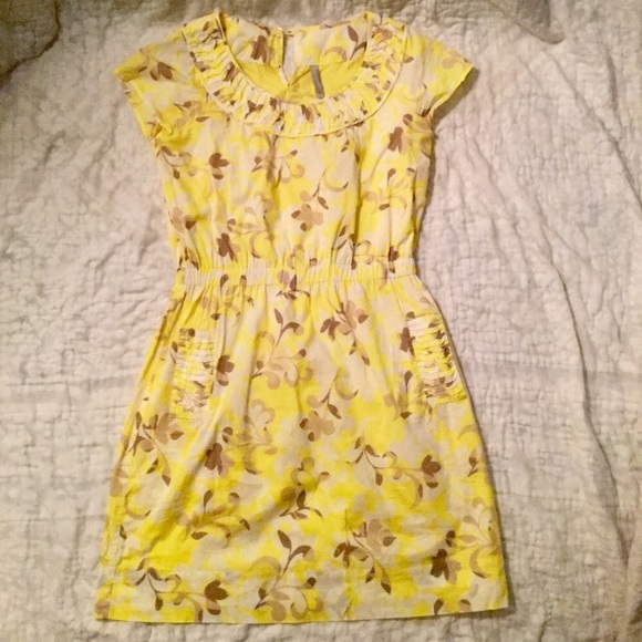 2 for $15🎈White and yellow flower print dress. - Picture 3 of 8